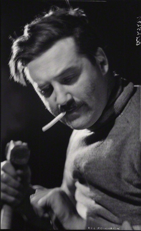 Photo of Eric Kennington by Howard Coster (1936)